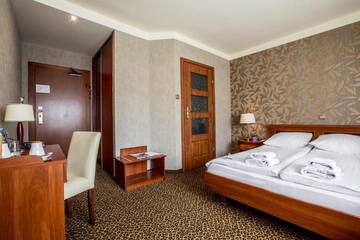 Фото номера Стандартный двухместный номер с 1 кроватью Отель Hotel Diament Vacanza Katowice - Siemianowice г. Семяновице-Слёнске 14