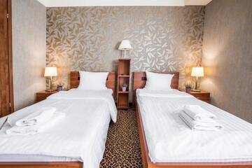 Фото номера Стандартный двухместный номер с 2 отдельными кроватями Отель Hotel Diament Vacanza Katowice - Siemianowice г. Семяновице-Слёнске 4